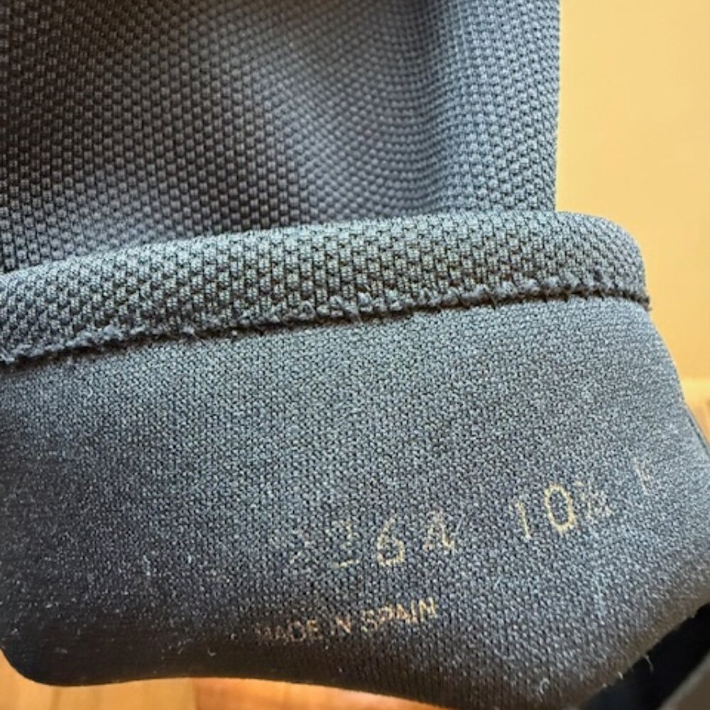 Stuart Weitzman Black Fabric Bootie, Size 10.5 - Picture 3 of 5